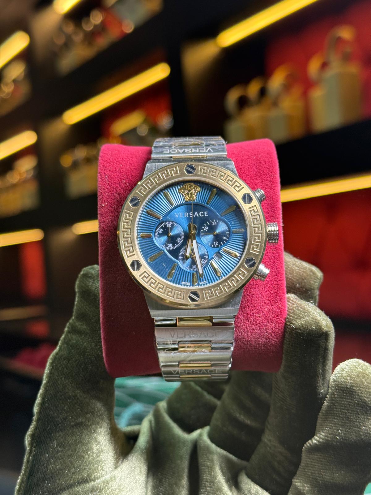 VERSACE